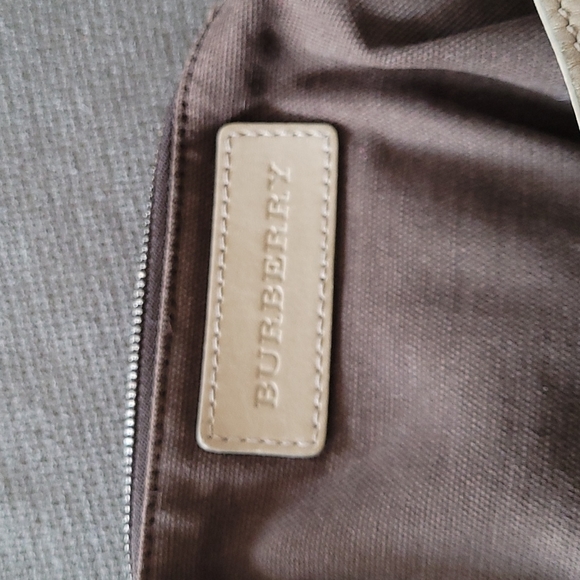 Burberry Cross Body Bag - Picture 6 of 10